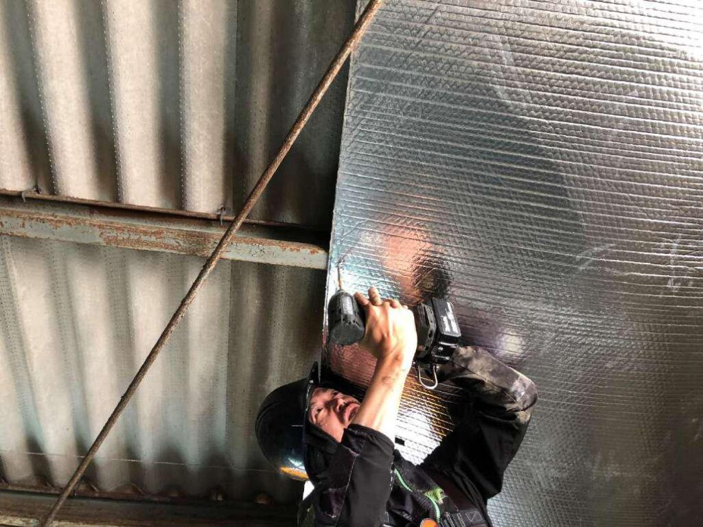 サーモバリア屋根下工法